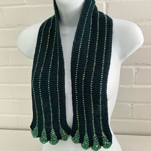 Classic Vintage Elegant Green Beaded Winter Fashionable Scarf Scalloped Edge